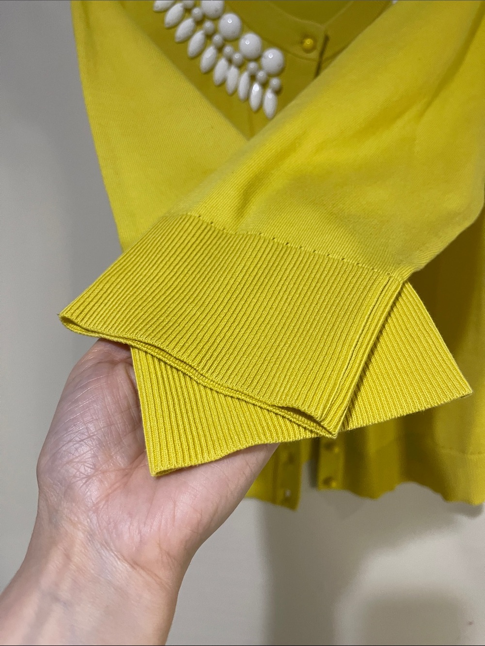 NWOT Kate Spade Beautiful Yellow Embellished V-Neck Button Cardigan SZ Large - Picture 7 of 11